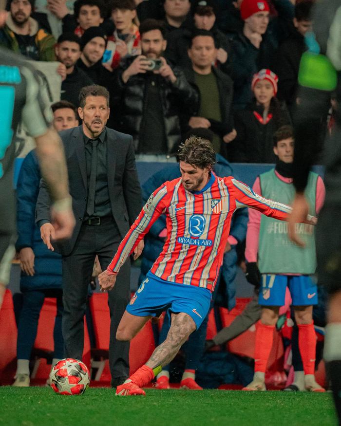 英媒：利物浦准备总价1.4亿镑再次报价伊萨克，预计今天送达